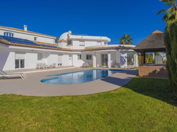 El Paraiso, New Golden Mile – 4B Villa