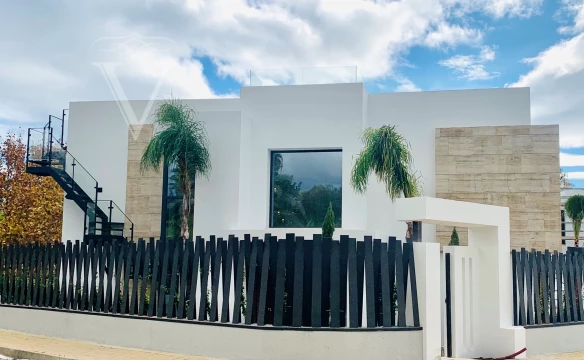 For sale  – New Golden Mile – 2 Modern Villas – Golf & Country Club 🌟