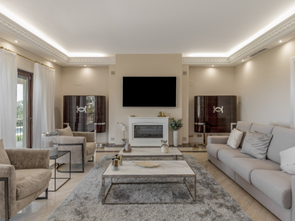 🌴 Majestic 11-Bed Villa in Paraiso Alto, Benahavís! 🏡