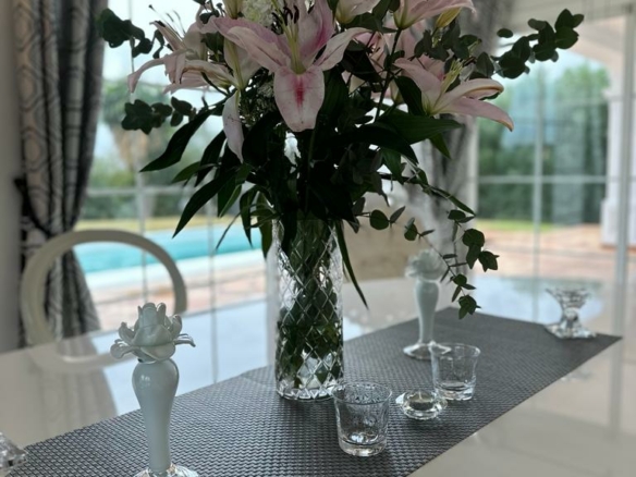 For rent 7-Bedroom Villa with  Views in Benahavís
