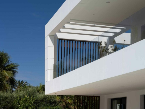 Altos Puente Romano, Marbella! 🌟 Modern 6B villa for rent –  Gated & Sea views