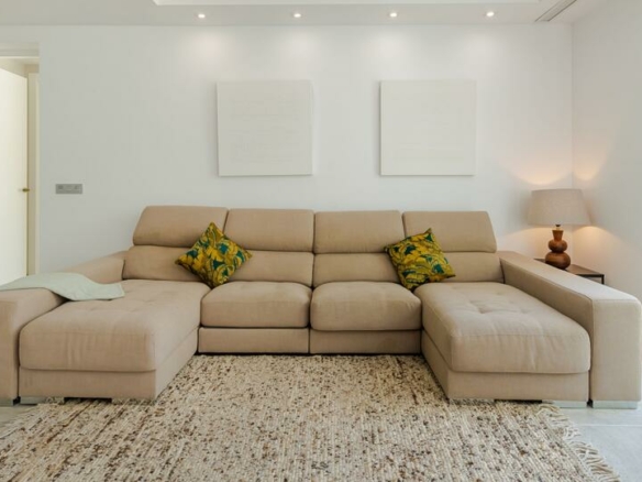 🏡 For Sale | Renovated Villa in Nueva Andalucía with Rental Potential 🌟