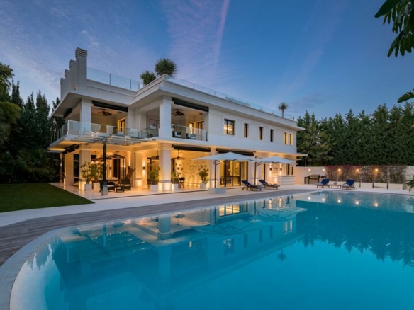 Marbella Club – 9B Mansion – Walk to Beach & Hotel