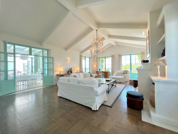 Paraiso Alto – 5B Luxury villa for sale – Sea Views