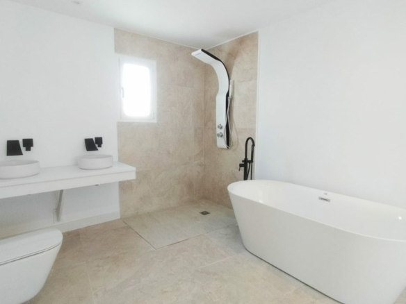 For Sale – Marbella town – 4B Penthouse – Sea Views  – Turnkey