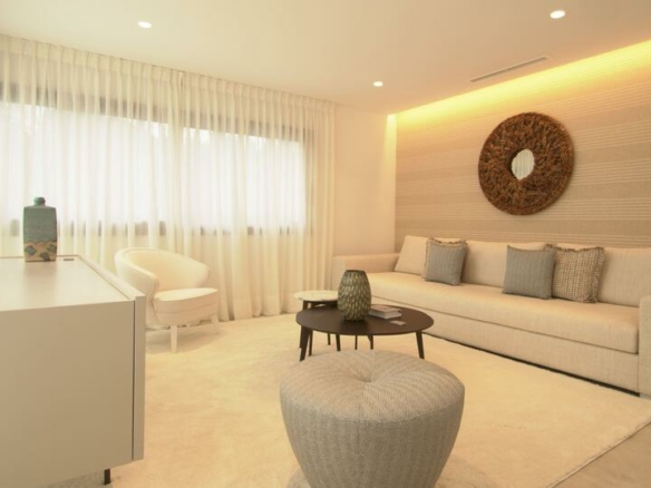 🏡 For Sale | Spectacular Renovated Villa in Nueva Andalucía