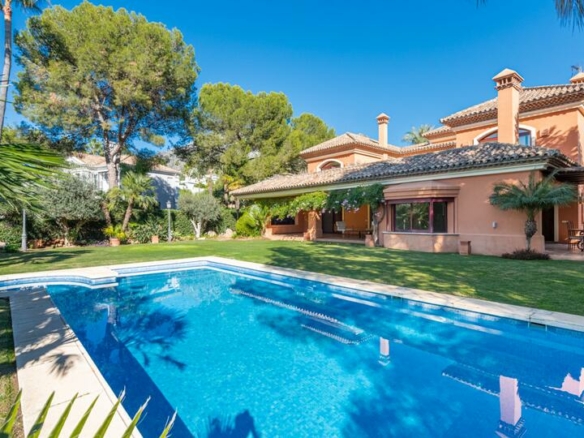 For Sale – Golden Mile – 5 Bed Mansion 🏡 – Beautiful Area 🌳 – Near Facilities 🏙️