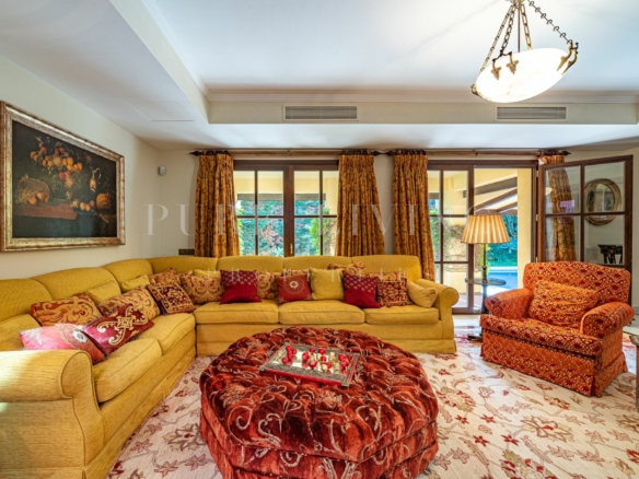 🏡 MEDITERRANEAN VILLA FOR SALE WITH LOTS OF CHARM NEAR  PUERTO BANUS