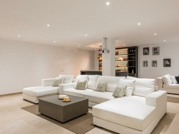 🏡 For Sale -Spectacular Contemporary Villa – La Alquería, Benahavís 🌅🏌️‍♂️