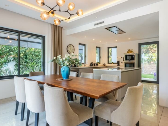 🌟 For Sale: Contemporary Beachside Villa on the Golden Mile! 🏡🌊