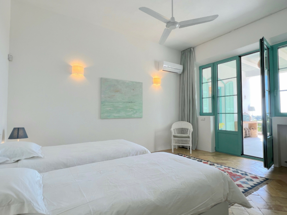 Paraiso Alto – 5B Luxury villa for sale – Sea Views