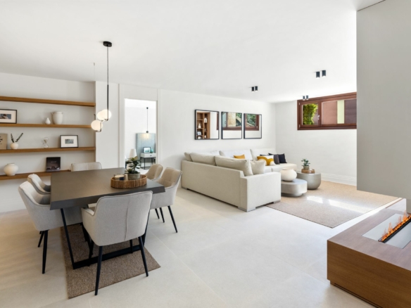 Turnkey 5-Bedroom Mediterranean House on Marbella’s Golden Mile: A Luxurious Retreat