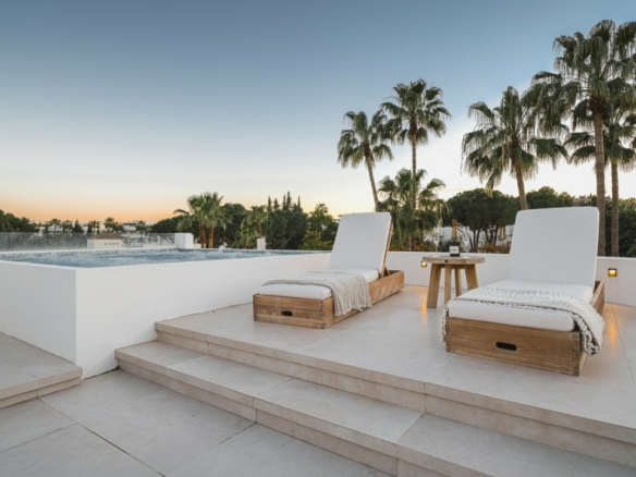 🏡 For Sale | Spectacular Renovated Villa in Nueva Andalucía