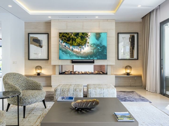 🌟 For Sale: Contemporary Beachside Villa on the Golden Mile! 🏡🌊