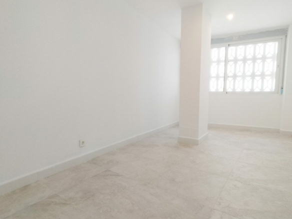 For Sale – Marbella town – 4B Penthouse – Sea Views  – Turnkey