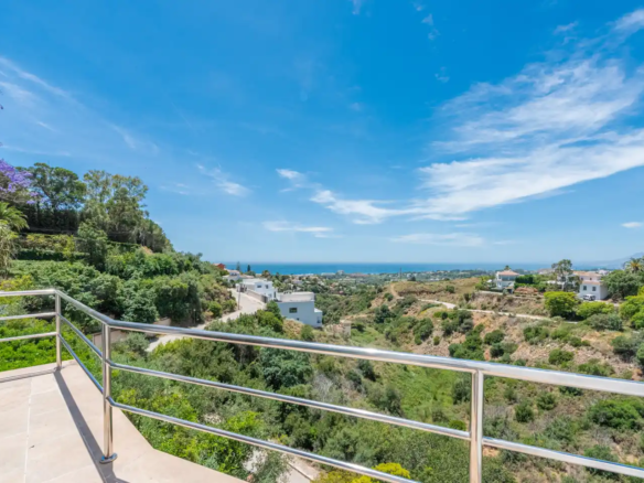 For sale 🌟 El Rosario – 5B Modern villa – Panoramic Sea Views