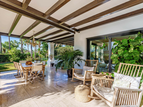 For sale 🌟 Villa Lomas de  Marbella 5B Modern villa – Gated – Tropical Garden