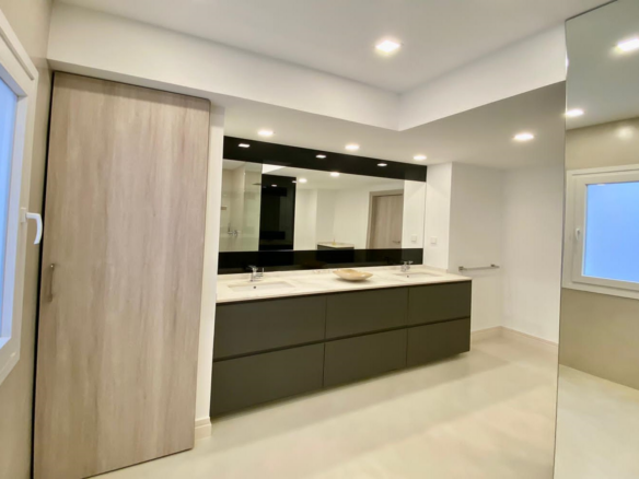 For sale – Malaga Historic Center – 3B Apt – Reformed