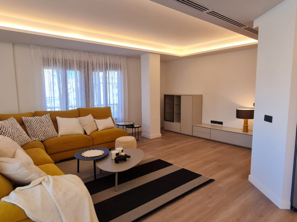 For sale – Malaga – Modern Refurbished 3B Apt in Historic Center