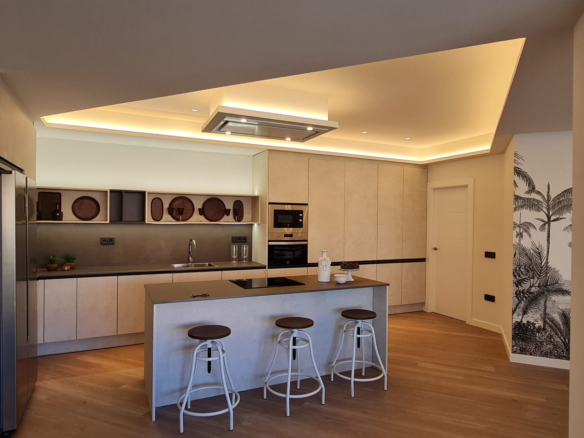 For sale – Malaga – Modern Refurbished 3B Apt in Historic Center