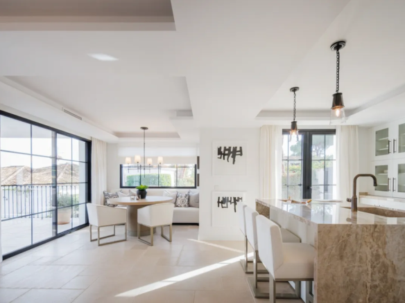 Nueva Andalucia – 5B Andalucian Villa -Turnkey
