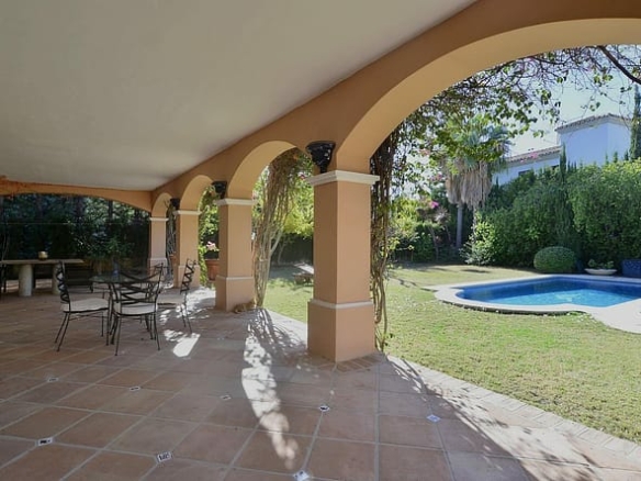 🏡 Stunning 4-Bedroom Villa in Nueva Andalucía 🌅