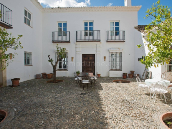 Great deal – Benahavis – Farm House Style Home