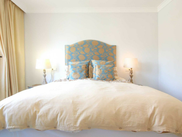🏠 For Sale: 3-Bedroom Townhouse in Marbella Center