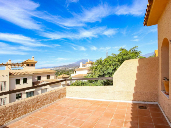 🏠 For Sale: 3-Bedroom Townhouse in Marbella Center