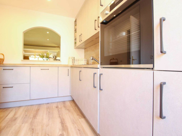 🏠 For Sale: 3-Bedroom Townhouse in Marbella Center