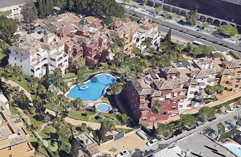 🏠 For Sale: 2-bedroom apartment on the Golden Mile in Marbella