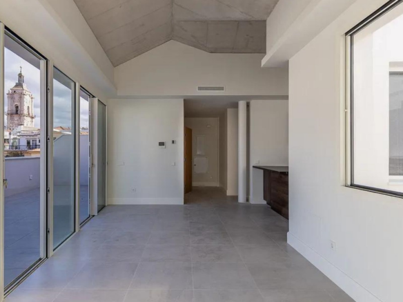 🌆 Penthouse –  Spacious Terrace – Heart of Malaga Center 🏡🌞