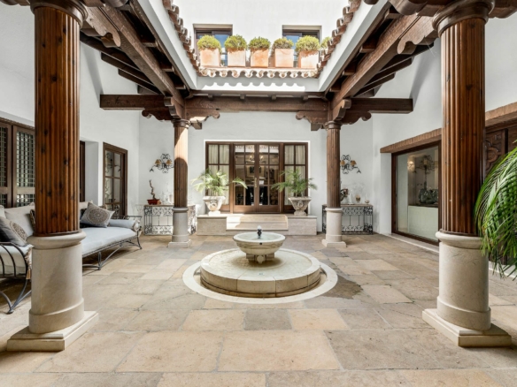 FOR SALE EXQUISITE 🏰 MANSION 🌄 WITH BREATHTAKING VIEWS 🌅 in Sierra Blanca, Golden Mile.