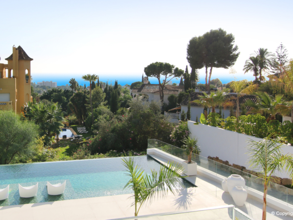 For Sale 🌟✨ New Modern Dream Villa in Marbella East! ✨🌟
