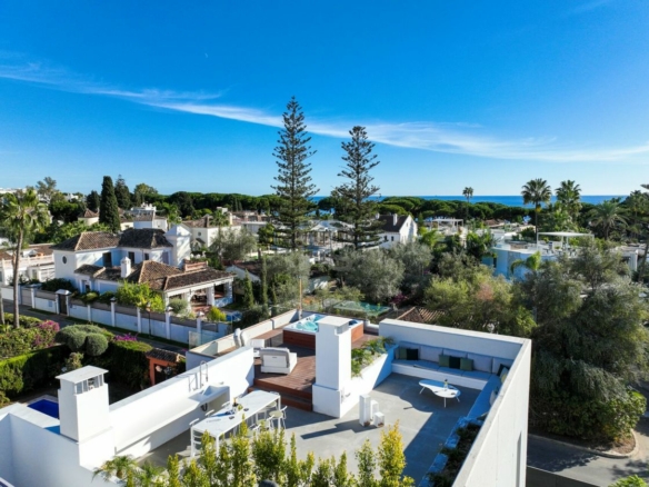  Modern Villa for Sale & Rent in Casablanca, Marbella Golden Mile. Walk to Beach