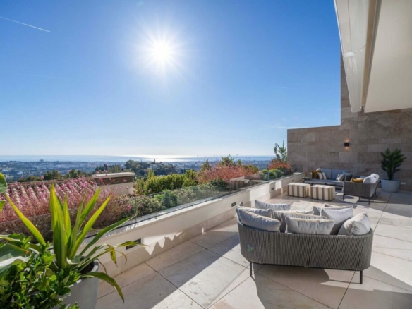 For Rent – Gran View – 3 Bedrooms Penthouse -Sea Views -Spa -Gym