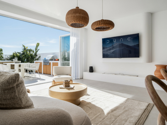 For Sale – Marbella East – Beachfront – 3 Bedrooms Townhouse