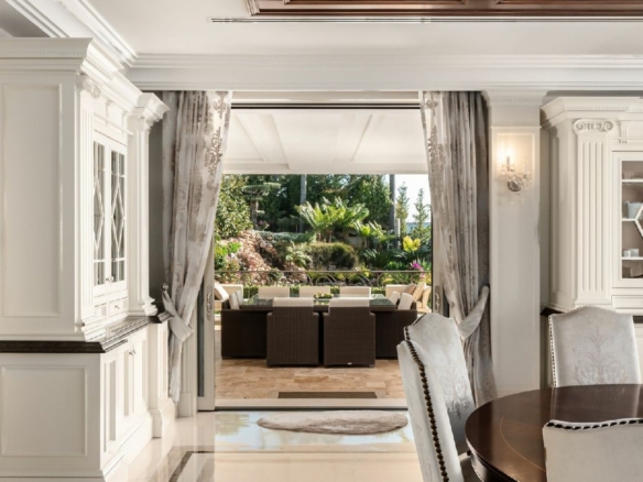For sale 🏡 Luxurious Mansion in Sierra Blanca, Marbella Golden Mile! 🌟 Sea View  -Gated 