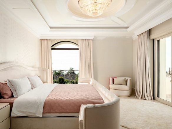 For sale 🏡 Luxurious Mansion in Sierra Blanca, Marbella Golden Mile! 🌟 Sea View  -Gated 