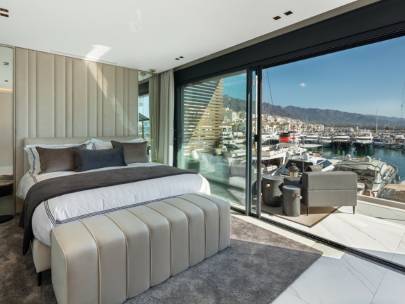 For Sale & Rent – Modern 3 Bedroom Apartment, Puerto Banus, Marbella Andalucia, Marbella, Puerto Banus