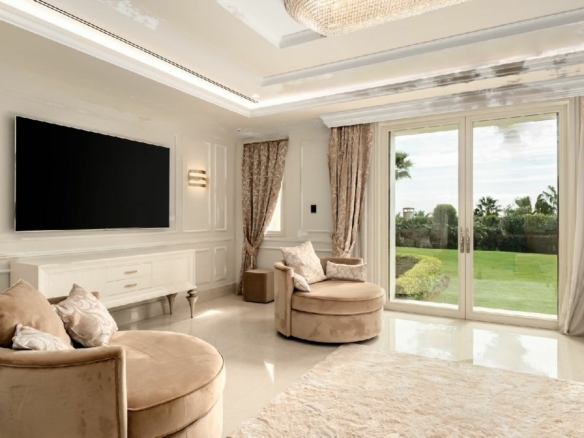 For sale 🏡 Luxurious Mansion in Sierra Blanca, Marbella Golden Mile! 🌟 Sea View  -Gated 