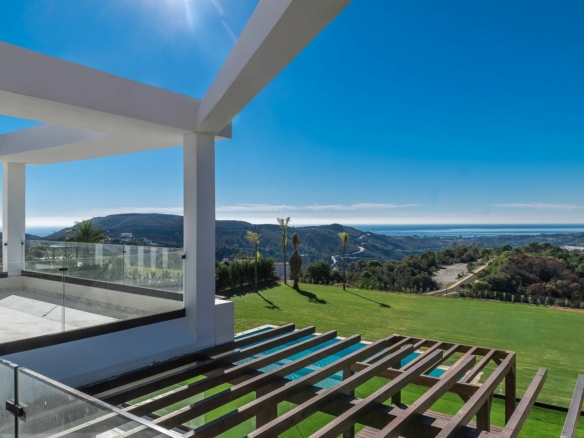 SOLD – Marbella Club Golf – Modern 5B  Villa – Panoramic Views