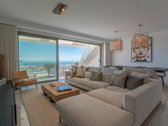 For sale – La Quinta (Benahavis) – Modern 3 Bedroom  Penthouse  -Sea Views