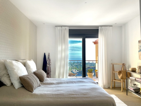 Penthouse in Hacienda del Señorio de Cifuentes Benahavis for  Rent
