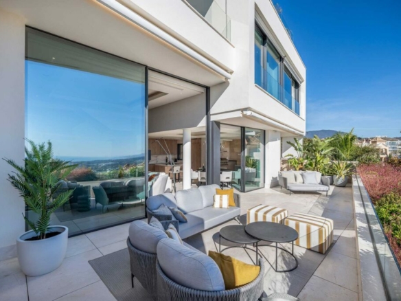 For Rent – Gran View – 3 Bedrooms Penthouse -Sea Views -Spa -Gym