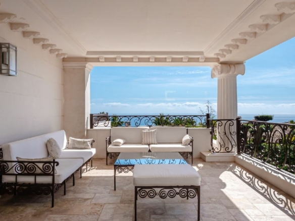 For sale 🏡 Luxurious Mansion in Sierra Blanca, Marbella Golden Mile! 🌟 Sea View  -Gated 