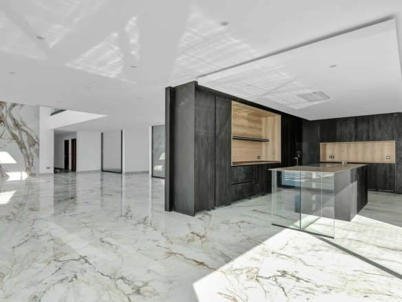 SOLD – Marbella Club Golf – Modern 5B  Villa – Panoramic Views