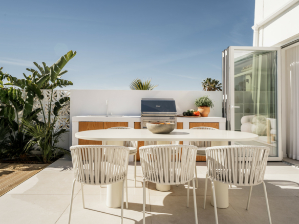 For Sale – Marbella East – Beachfront – 3 Bedrooms Townhouse