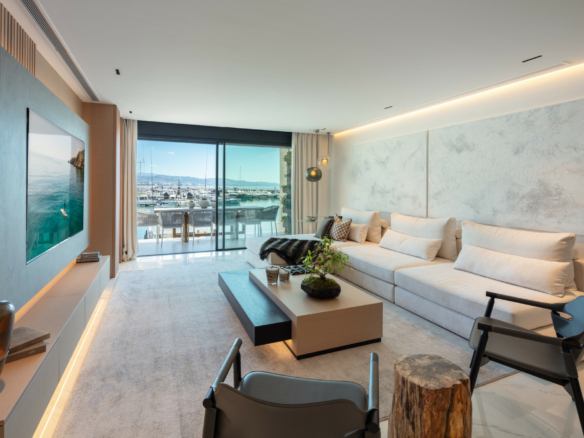 For Sale & Rent – Modern 3 Bedroom Apartment, Puerto Banus, Marbella Andalucia, Marbella, Puerto Banus