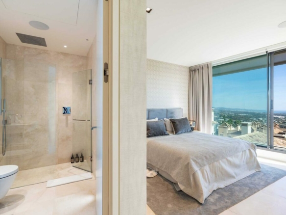 For Rent – Luxurious 3-Bedroom Duplex Apartment with Spectacular Views